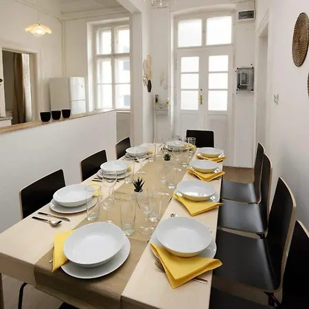 Large Cosy Apartament